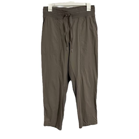 Lululemon Dance Studio Crop Pants Half Moon Size 6 - Picture 1 of 6